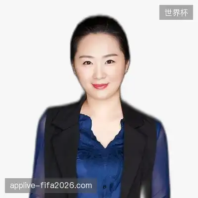 万睿彤